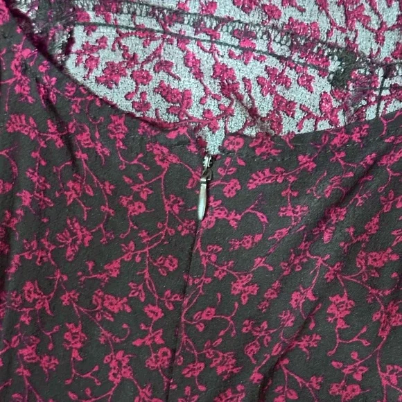 Urban Outfitters Lindsey Floral Open Back Midi Dress - Picture 13 of 13